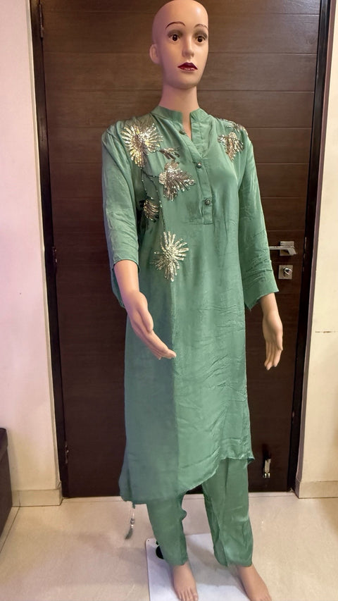Puja Shimmer Floral Embroidered Kurta Set