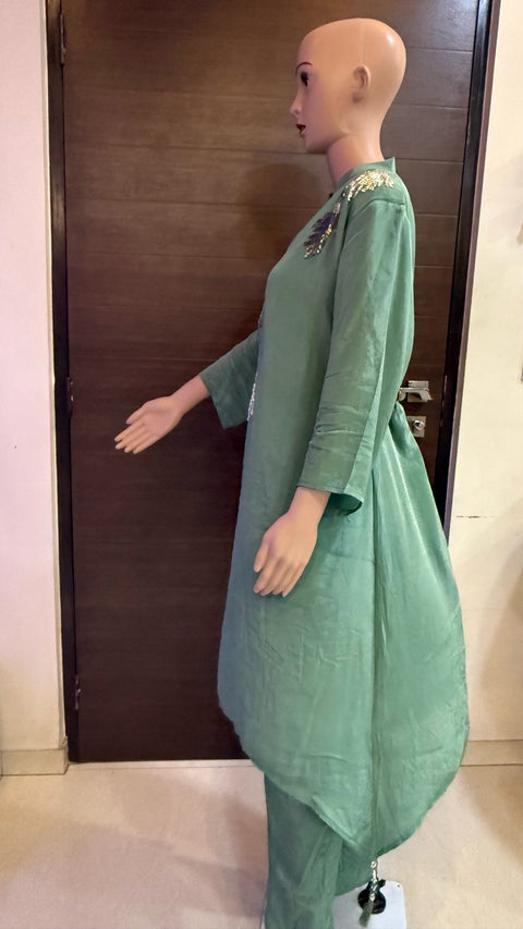 Puja Shimmer Floral Embroidered Kurta Set