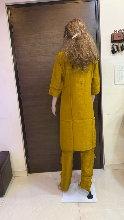 Puja Shimmer Floral Embroidered Kurta Set