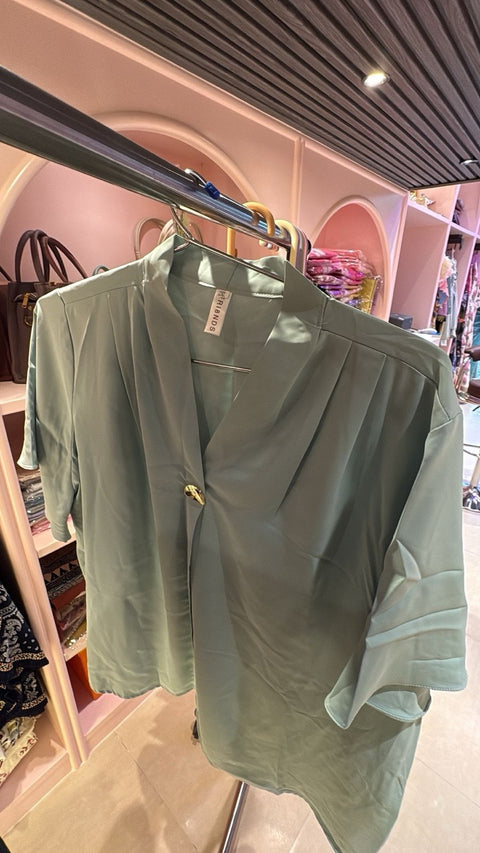 Solid Front-Pleated Short Kimono Shirt