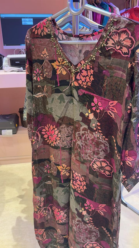Aesha Floral Printed Kurti with Solid Bottom Wine & Olive Tones