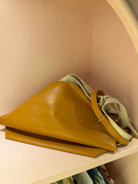 Premium Handbag Elegant Everyday Carry