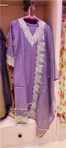 Lavender Lace 3 Pc Suit Set Kurta, Pants & Dupatta