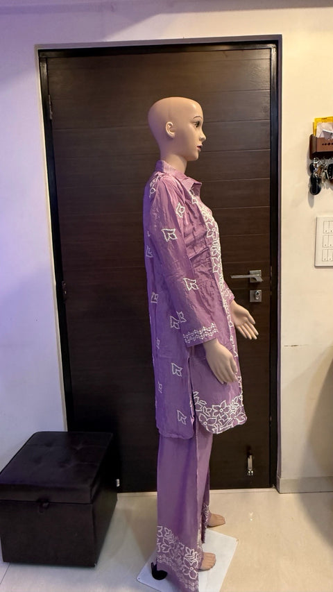 Puja Lavender Chikankari Embroidered Kurti with Pants Set