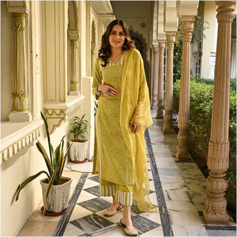 Generic Women's Casual 3/4th Sleeve Printed Cotton Kurti Set (Mustard)