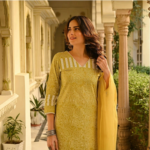 Generic Women's Casual 3/4th Sleeve Printed Cotton Kurti Set (Mustard)