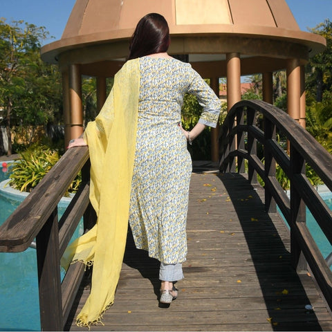 Generic Women's Casual 3/4th Sleeve Printed Cotton Kurti Set (Yellow)