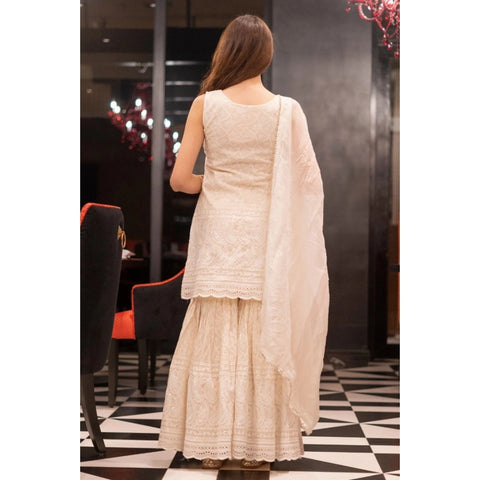 Generic Women's Casual Sleeveless Embroidered Cotton Kurti Set (White)
