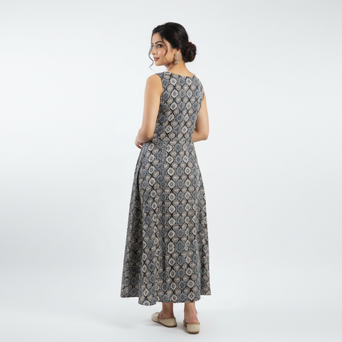 Women’s Black Ethnic Printed Long Kurti | Sleeveless Casual & Daily Wear Kurta