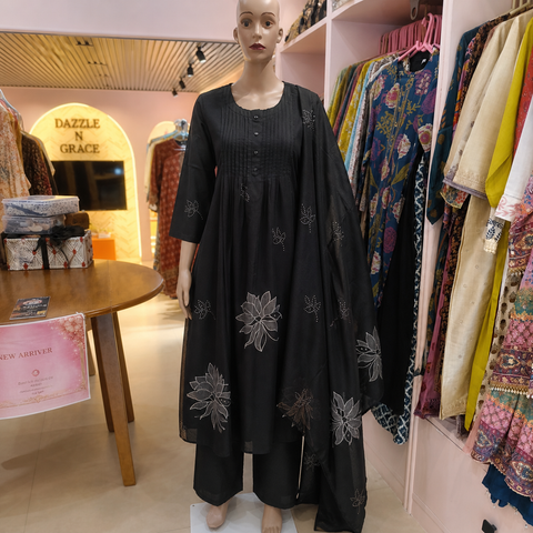 Black Floral Print Salwar Suit Set with Dupatta | Pintuck Placket Ethnic Wear for Women