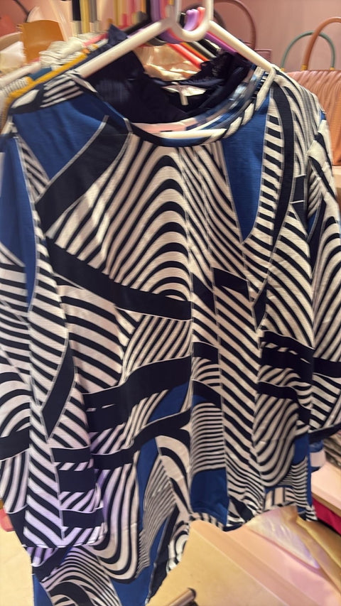 Vibrant Printed Women’s Top — Eye-Catching Patterns for Casual & Party Wear